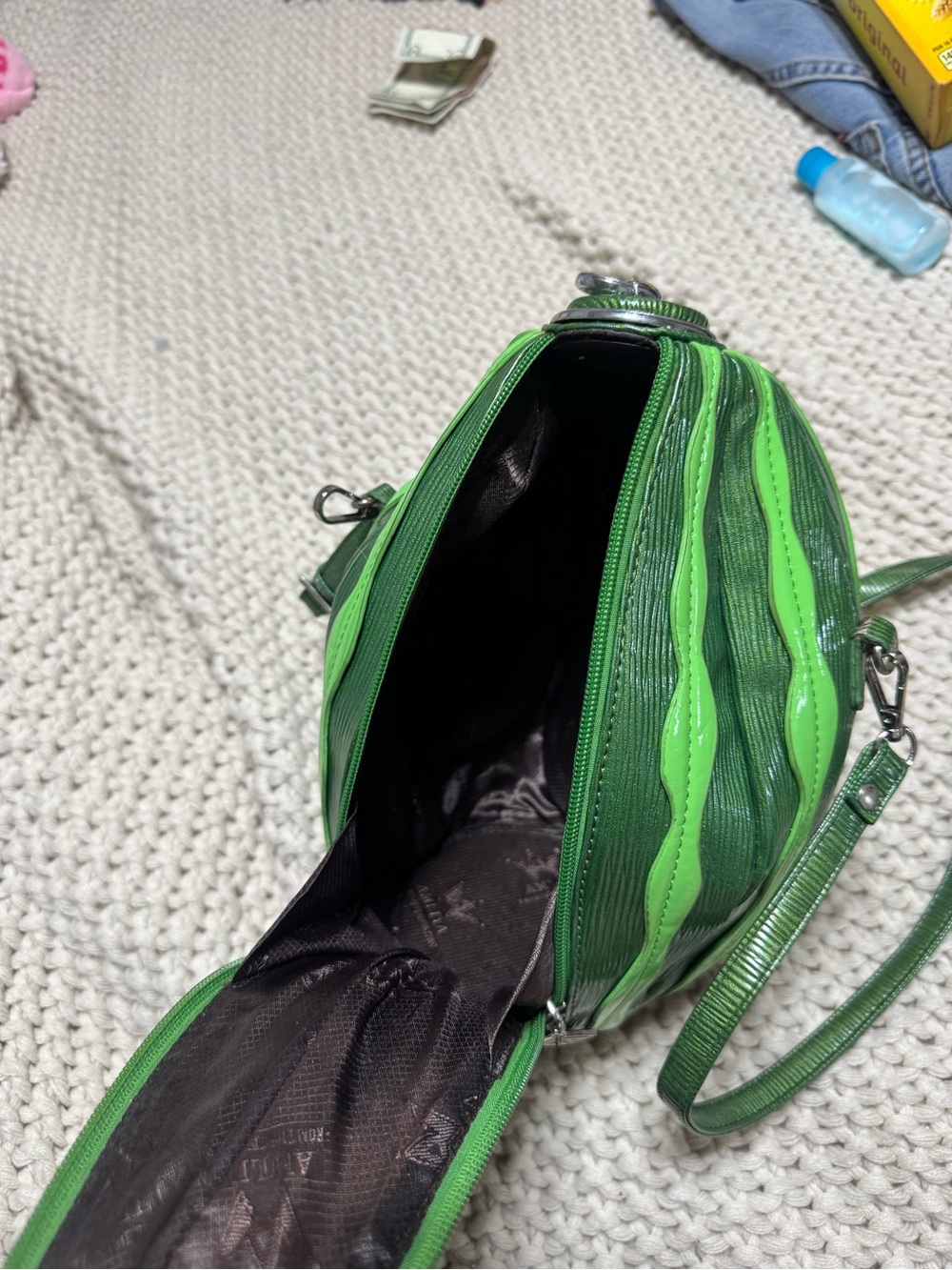 Watermelon Crossbody Bag - Green & Red Novelty Purse - Picture 3 of 4